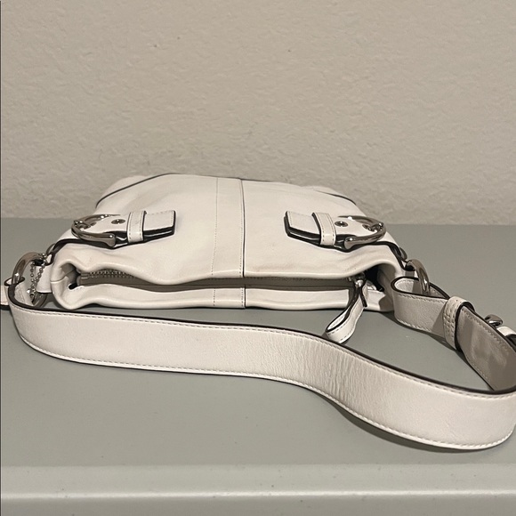 Coach 2000s Y2K buckle shoulder bag - Picture 11 of 11